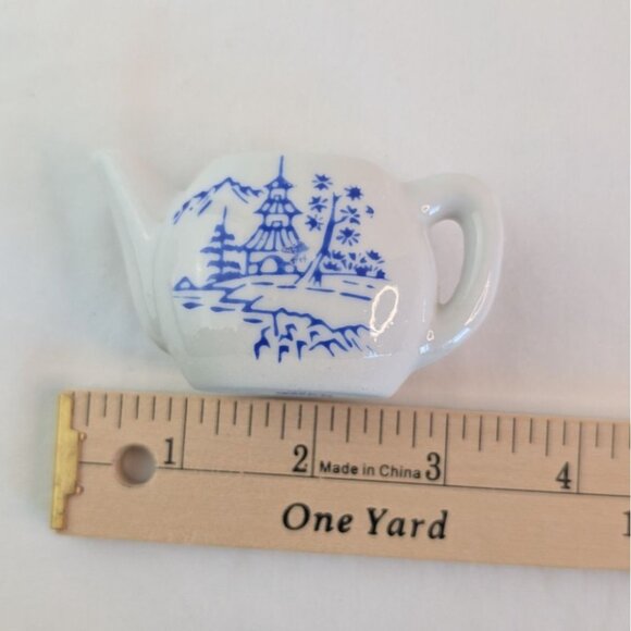 Vintage 1960s Japanese Porcelain Miniature Childs Tea Set 9 Pc Blue White Japan - Picture 9 of 9